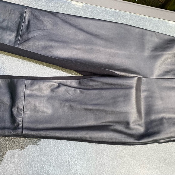 Danier Italian Leather Leggings Sz 2 - Picture 4 of 5